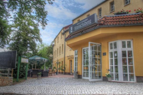  Hotel und Restaurant Kranichsberg  Вольтерсдорф
